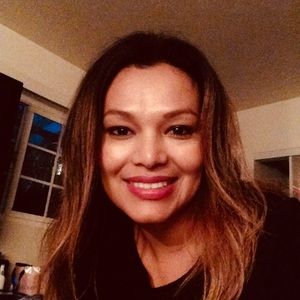 Meet your Posher, Lorena